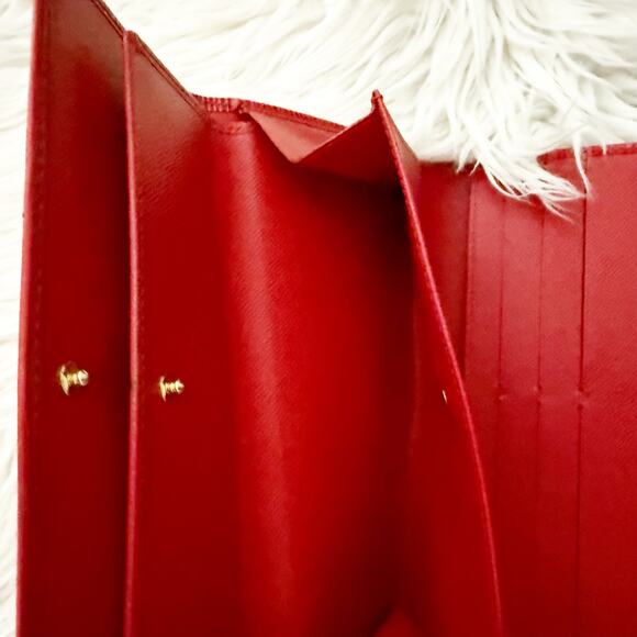LOUIS VUITTON | Epi Leather Porte Trésor International Wallet Red Textured - Picture 8 of 13